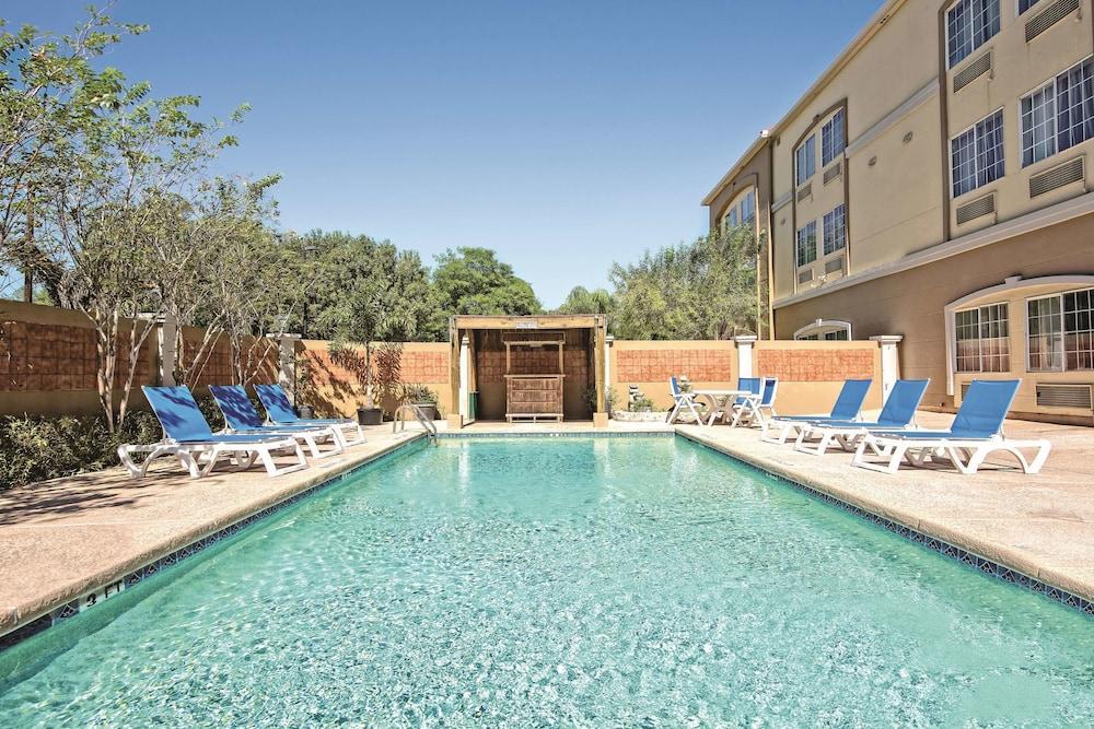 La Quinta By Wyndham Brownsville North Exterior photo