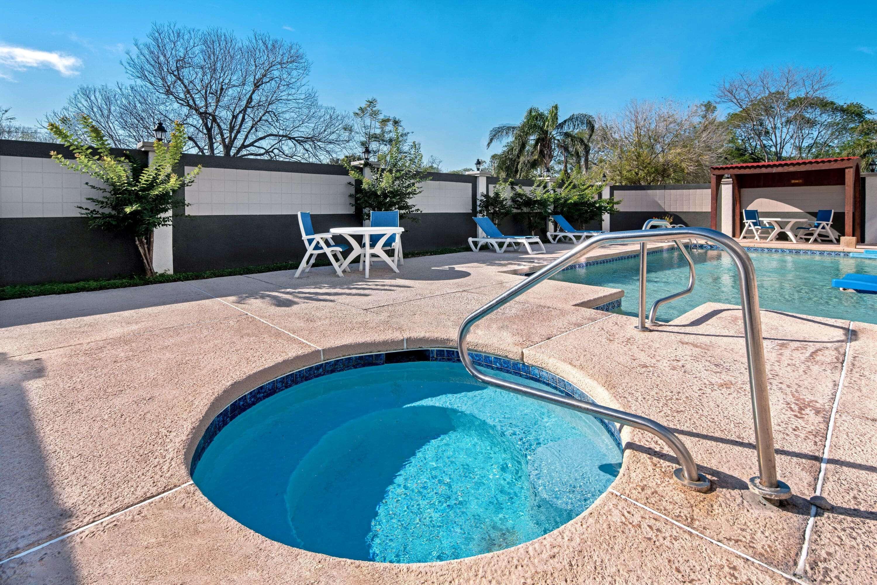 La Quinta By Wyndham Brownsville North Exterior photo