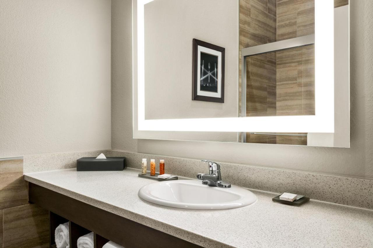 La Quinta By Wyndham Brownsville North Exterior photo